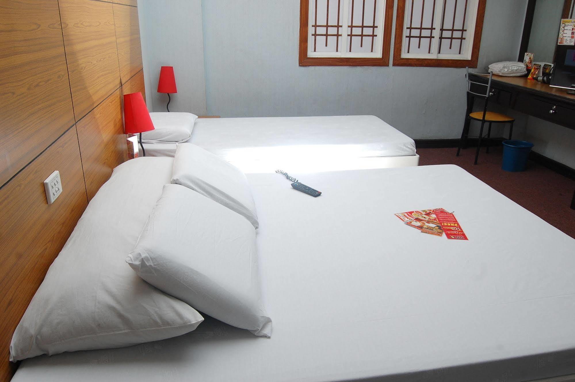 Hotel Sogo Sta Mesa Манила Екстериор снимка